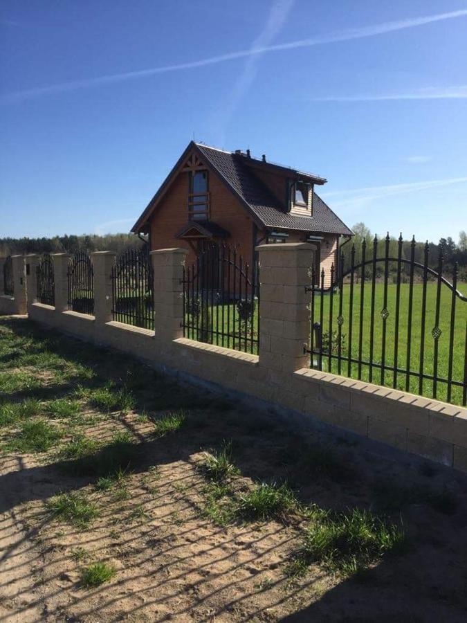 צ'ארזיקובי Lavender Cottage מראה חיצוני תמונה