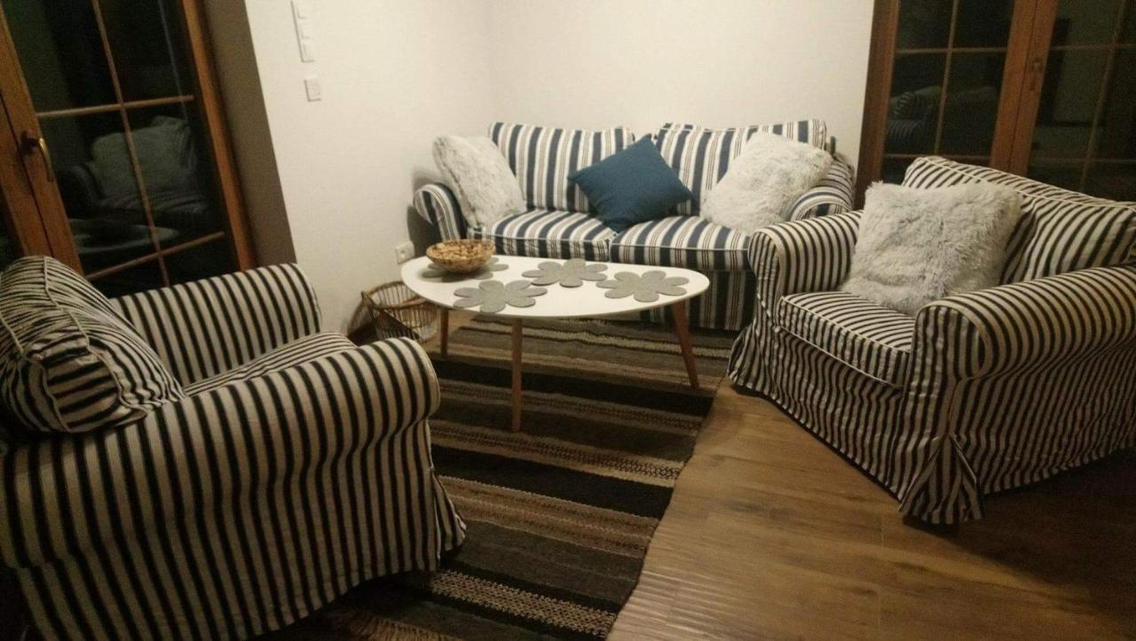 צ'ארזיקובי Lavender Cottage מראה חיצוני תמונה